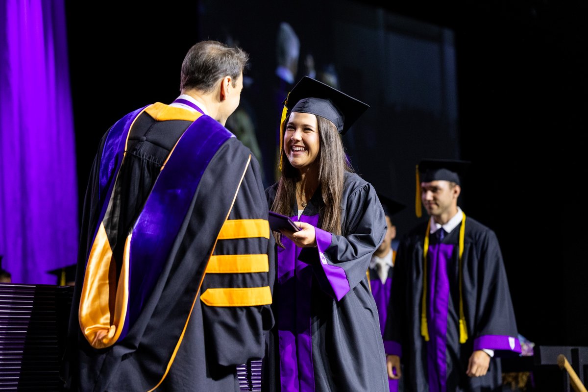 tayloru's tweet photo. Happy National Higher Education Day!

Through hands-on learning, cherished campus traditions, and a Christ-centered community, Taylor students receive a transformative education that prepares them to be servant-leaders equipped to make an impact in the world!

#tayloruniversity #tayloru #tulifetothefull