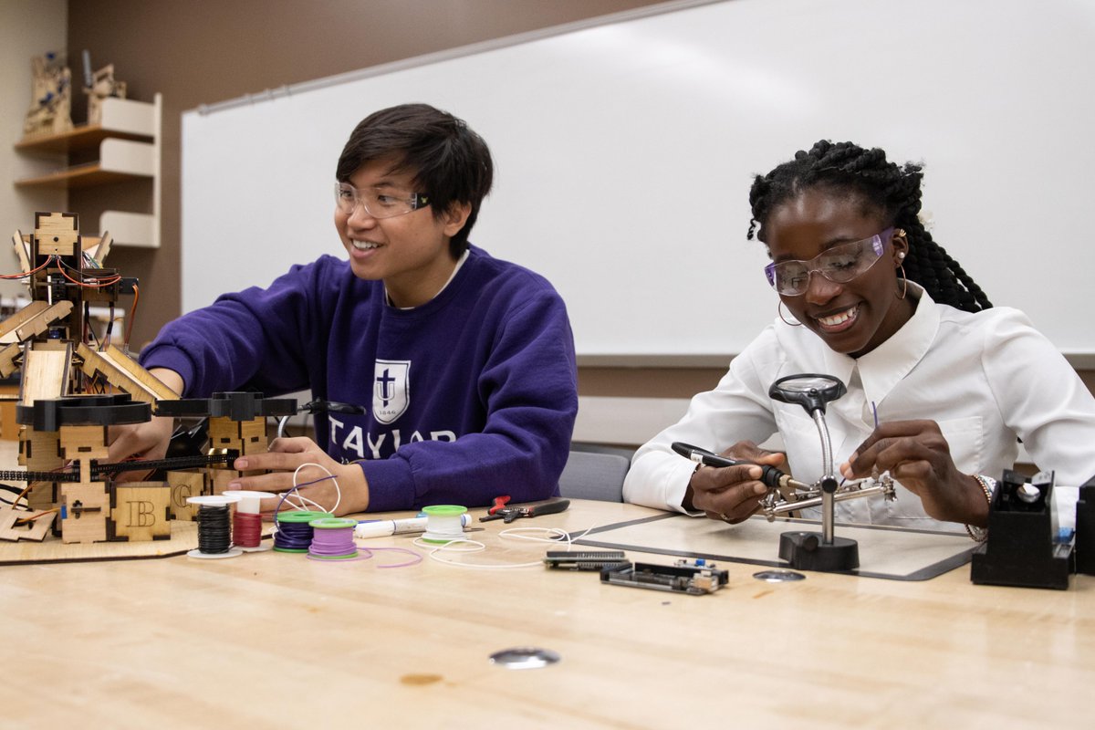 tayloru's tweet photo. Happy National Higher Education Day!

Through hands-on learning, cherished campus traditions, and a Christ-centered community, Taylor students receive a transformative education that prepares them to be servant-leaders equipped to make an impact in the world!

#tayloruniversity #tayloru #tulifetothefull