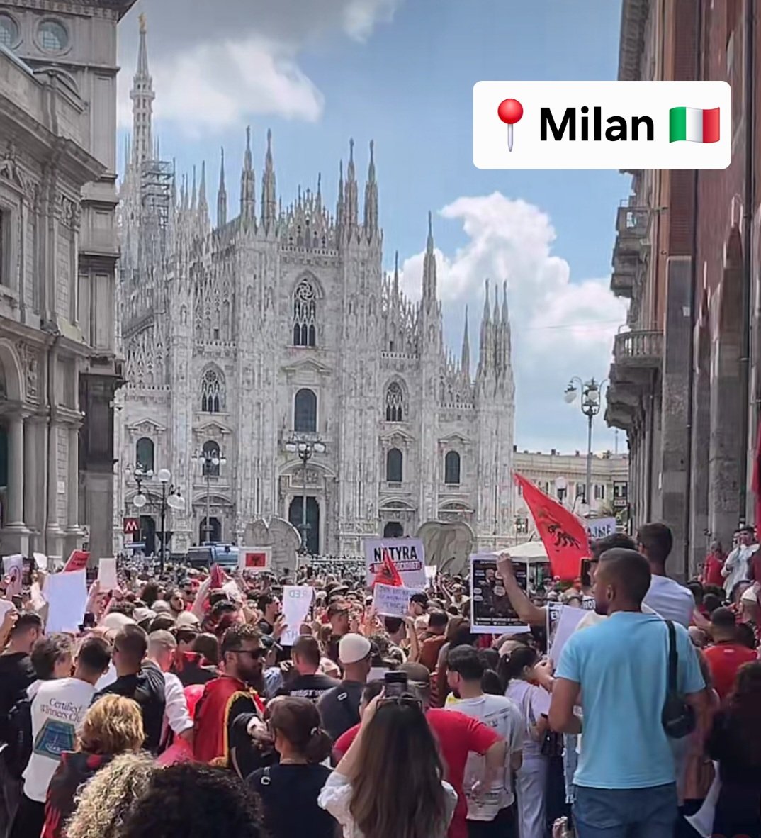 Tirana_Report's tweet photo. Moments from the protests in Milan, London, Berlin, and Stockholm against Jared Kushner and Ivanka Trump's project in 🇦🇱. Albanians across Europe have announced more protests in Switzerland, Austria, France, Greece, as well as in other italian and german cities. 🦩 #Albania https://t.co/kcY9UszZ1a