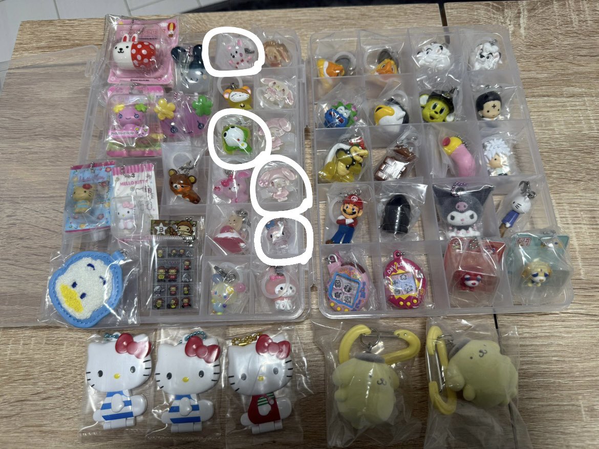 At2hhhq's tweet photo. @torihiki_a_sun 検索より失礼いたします。画像の4点を都内手渡しで買取希望です。ご検討よろしくお願いいたします🙇 https://t.co/LM1bGr7c8u