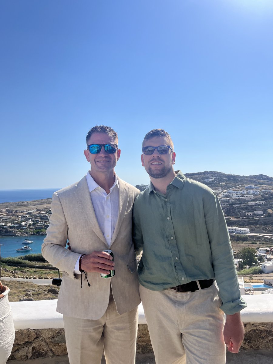 Dinorocker67's tweet photo. Big J and I are ready for the big Day 💍❤️ https://t.co/jB0hxIrJhV