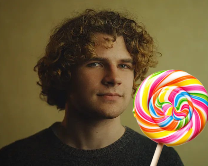 djdiggydysac's tweet photo. "Backrooms" Director Kane Parsons has reportedly stolen candy from a baby.

"It's like taking candy from a baby."

He is 20 years old.

(source: Little Timmy) https://t.co/W0FySw2OwH