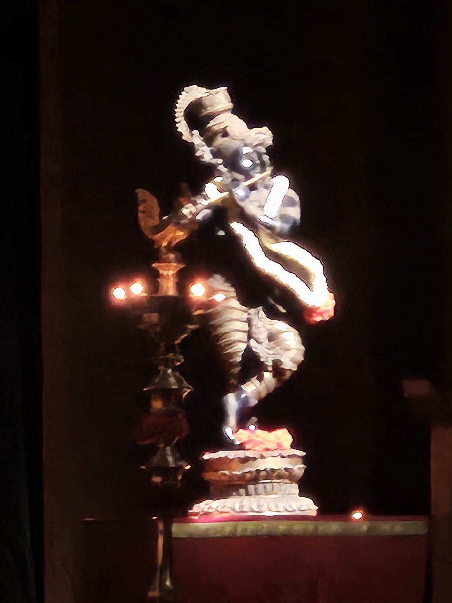 hsraghav's tweet photo. रसो वै सः।

At the first @rasaradhanam event.

A unique piece was Dr. Padma Subrahmanyam's presentation of Shatavadhani Dr. R. Ganesh's verse on the Greek goddess Athena.

Watch the remaining part here. 

https://t.co/oX2YW7AA8a https://t.co/lTHKJrSuji