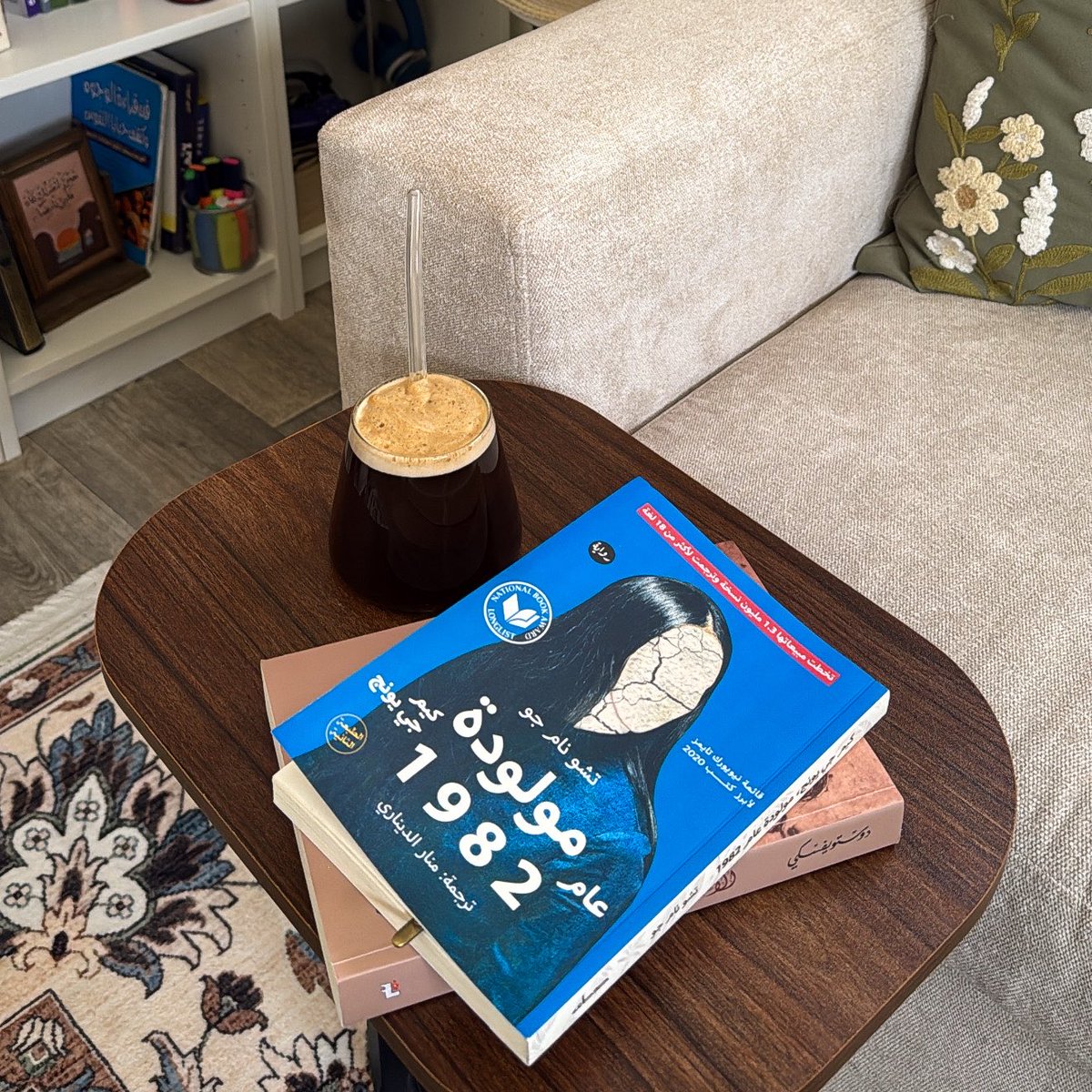 _aiiy's tweet photo. 📚+☕️= happiness https://t.co/sl7S8eZGDY