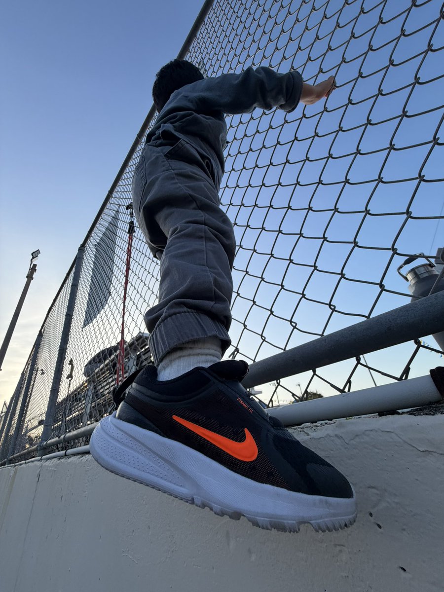 DIMSone's tweet photo. @nikestore @Nike https://t.co/d0lcdRhFZd