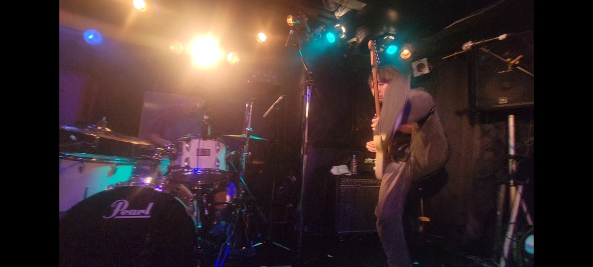 tomastein8891's tweet photo. 新宿マーブル最高に楽しかったぜ❗✨
サルサ推しで来たが、超久しぶりに観た6EYESにコテンパンヤられちまったぜ🎵✨
しばらくご無沙汰だった人にも偶然会えたし、久しぶりに行く時が来たのかも知れないな、みずすましのライブに✨ https://t.co/gsnnDZc0YW