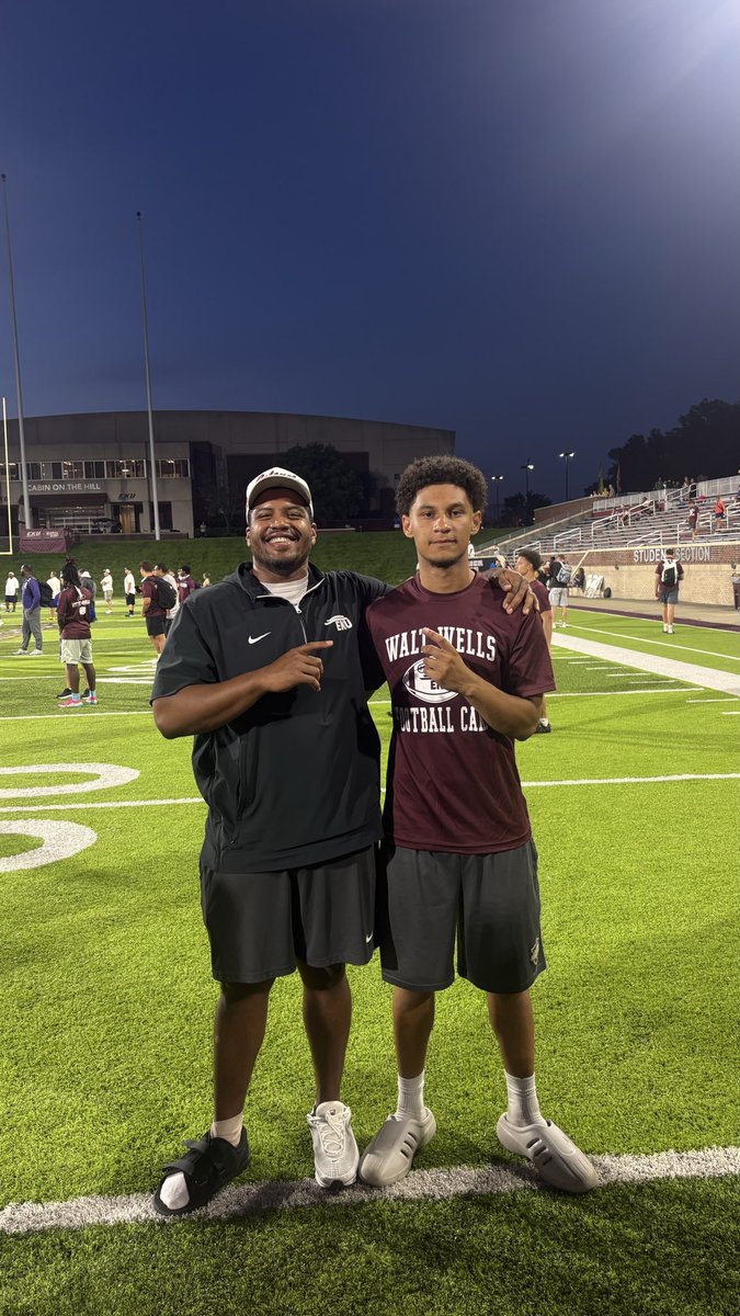 The1saiahJones's tweet photo. Blessed to have had the opportunity to attend and compete at @EKUFootball Thank you @Coach_IMcClain @CoachDerekDay @Cox83Caleb and the rest of EKU staff for your time and for allowing me to showcase my skills.
Grateful for every opportunity on this journey. https://t.co/rfan5MZEz5
