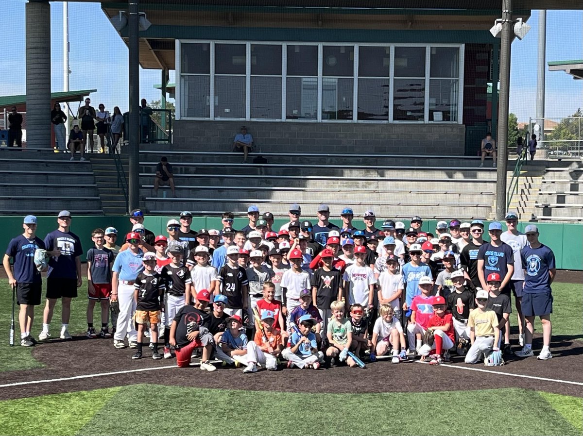 lsb_baseball's tweet photo. Some snaps from camp on Monday. 📸

Thanks to all of our campers who showed up &amp; showed out! Best wishes to them on a great summer season. 

#BEARS https://t.co/2YFEKuTrhA