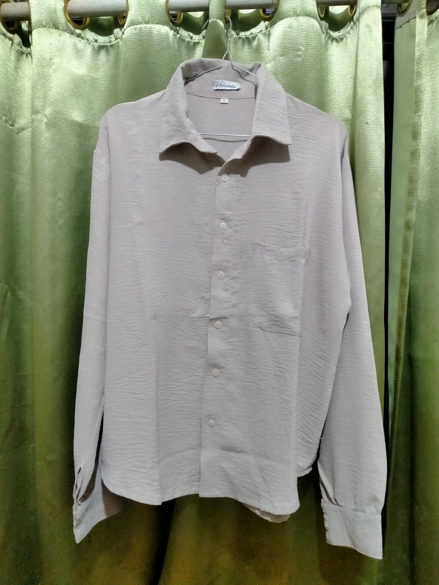 halcyonaya's tweet photo. @lookinggawd kemeja salur 25k, kemeja coksu 25k, kemeja hijau 20k, blouse abu 15k, blouse salur 25k, blouse hijau 20k https://t.co/c6WYmRE1Mp