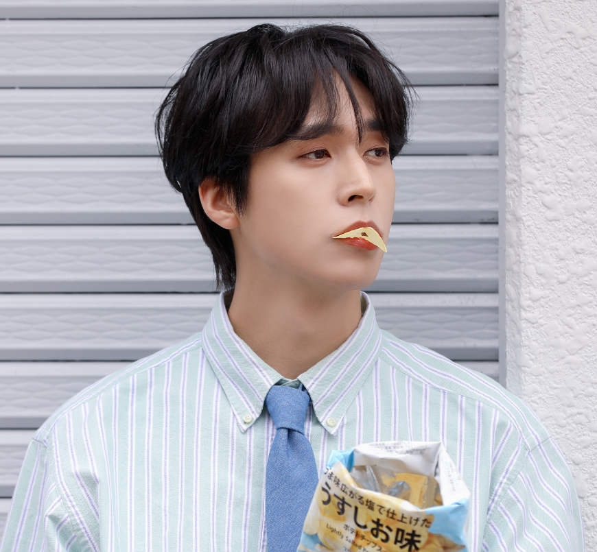 20ujnew's tweet photo. 너무 귀여워 ......                           귀크기 미치겠네..........
바부오리 아님 ..?                         아름다우시다 ....... https://t.co/gSNQgpa70m