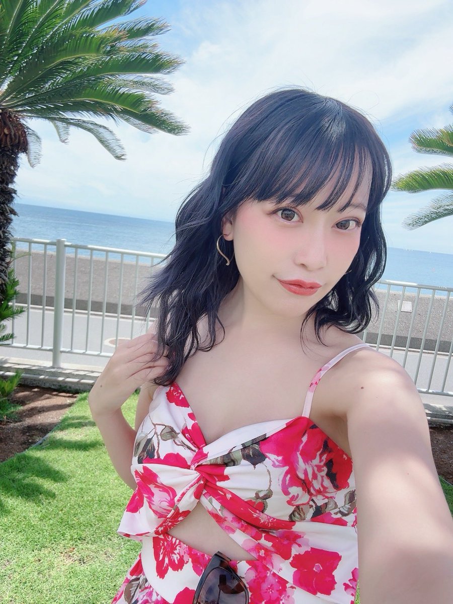 saechy1221's tweet photo. 大学の親友の結婚式へ💒👰
リゾートウエディングなの素敵最高🫶

それでも尚、わたしには結婚願望はわかないようで困っちゃう😔 https://t.co/2oxTLgilwQ