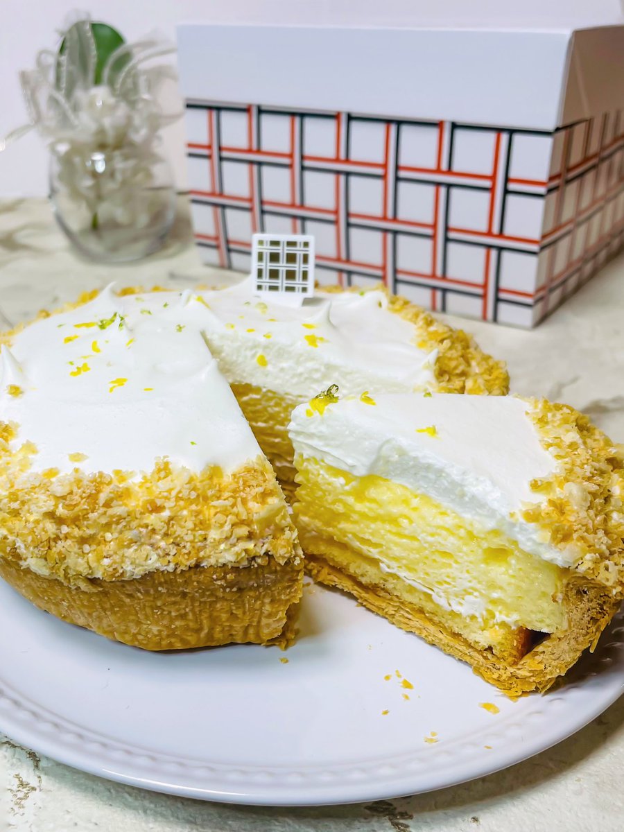 lemonさま専用！ これ、見つけたら買ってほしい。 ユーハイムのレモンパイ🍋 レモン