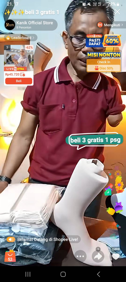 daripamungkas's tweet photo. @txtharihariWNI Ada juga ka kakek disabilitas. Jualan kaos kaki anak dll. Yg nontob 1 , 2 kdg 0 ka. Aku prnah beli buat anakku kaos kakinya bagus. Nama tokonya KANIK di shopee. Nah brusan 8 org yg nntn. https://t.co/EVeVO33qyy