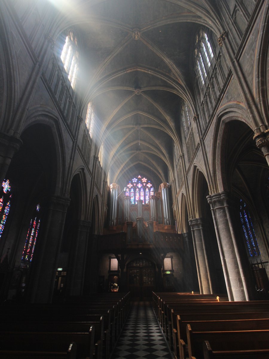 ThomasGreck's tweet photo. L'impressionnante basilique du Saint-Sacrement de Meerssen (Pays-Bas, XIVe-XVe siècles), joyau de gothique flamboyant à proximité de la frontière belge. https://t.co/zoq33oWRPI