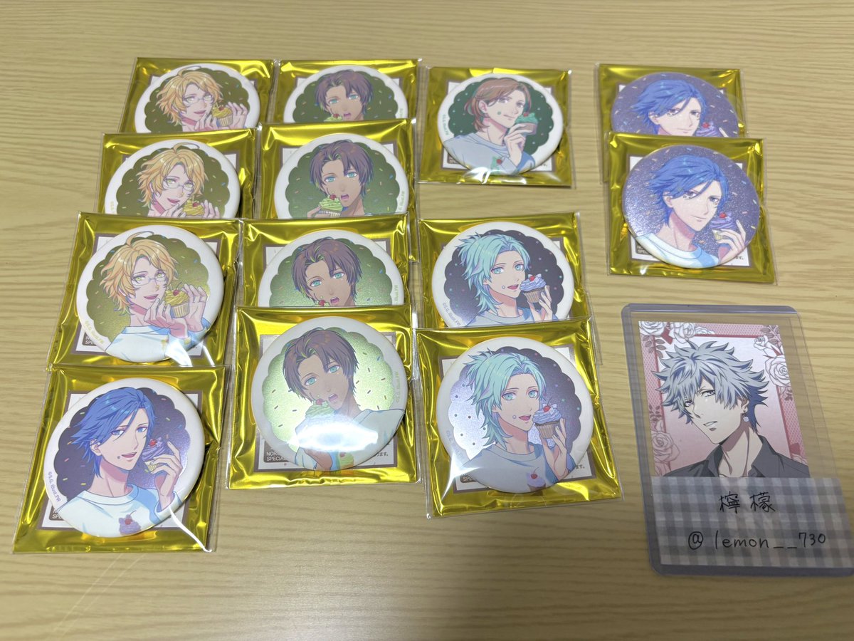 lemon__730's tweet photo. 【交換】うたプリ BGS 缶バッジ ビジュカ

求）蘭丸  缶バッジN×4
                ミラーキーホルダー ×1
                ビジュカSP×1

譲）那月、トキヤ、翔、セシル、嶺二、藍

郵送 or 札幌手渡し

異種交換 OK   
ex)蘭丸缶バッジ⇄ビジュカ

気軽にお声かけください。 https://t.co/B87XubncN0