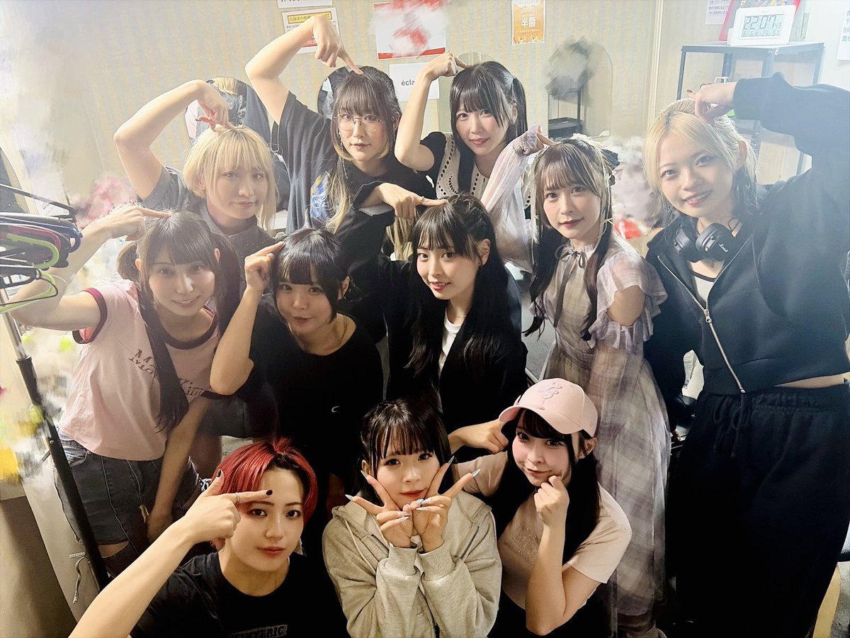 loisloid_of's tweet photo. ⋰
 Thank you 🎙️
⋱

① IF FACTORY Presents.「神羅万象」
IF FACTORY さんのイベント！
今日という瞬間が、皆さんの森羅万象の一部になれば幸いです🪐💫

②「#éclatcia First Tour 2026 
　　　　　　　　　　　"After One"」
大切なツアーの大阪、そして2マンでLØISLOIDとして迎えさせて頂き光栄です！
今月２５日のツアーファイナル@ 渋谷音楽堂も成功をお祈りしています🏴！

#LØISLOID 
#本日のロイロイ
#ロイロイセトリ部