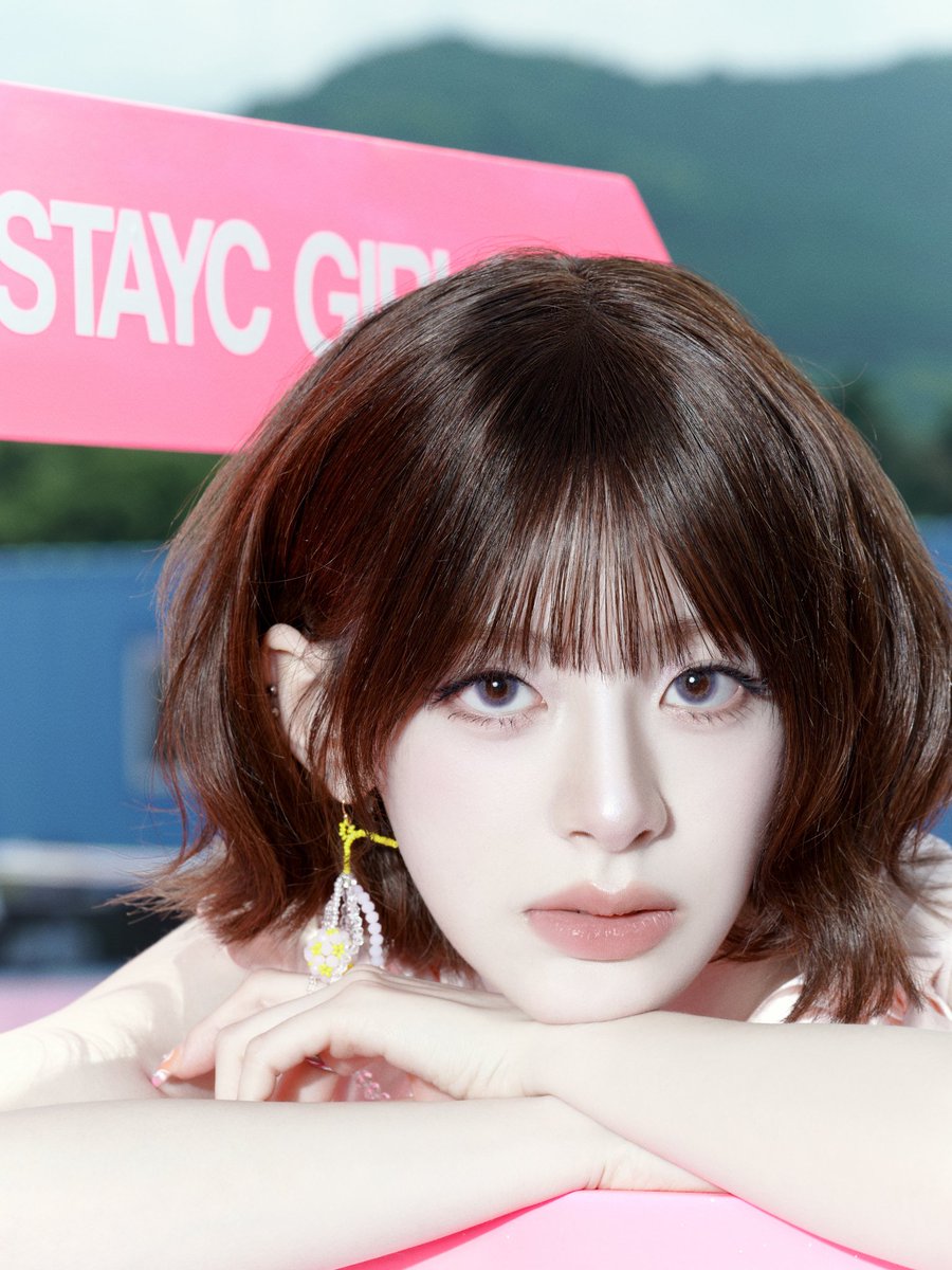 swithdaily's tweet photo. [5/7] #COURT_ZINE_ConceptPhotos
#2LOVE #2L0VE #SEEUN #세은
#STAYC #스테이씨 @STAYC_official https://t.co/5NLhRMcNZO