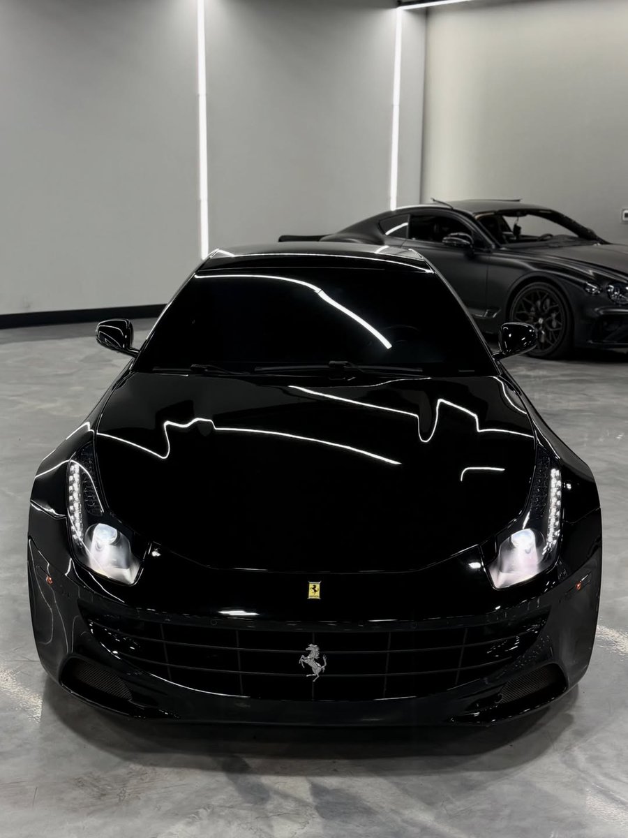 AsphaltAura's tweet photo. Ferrari FF https://t.co/MvOAvBmK29