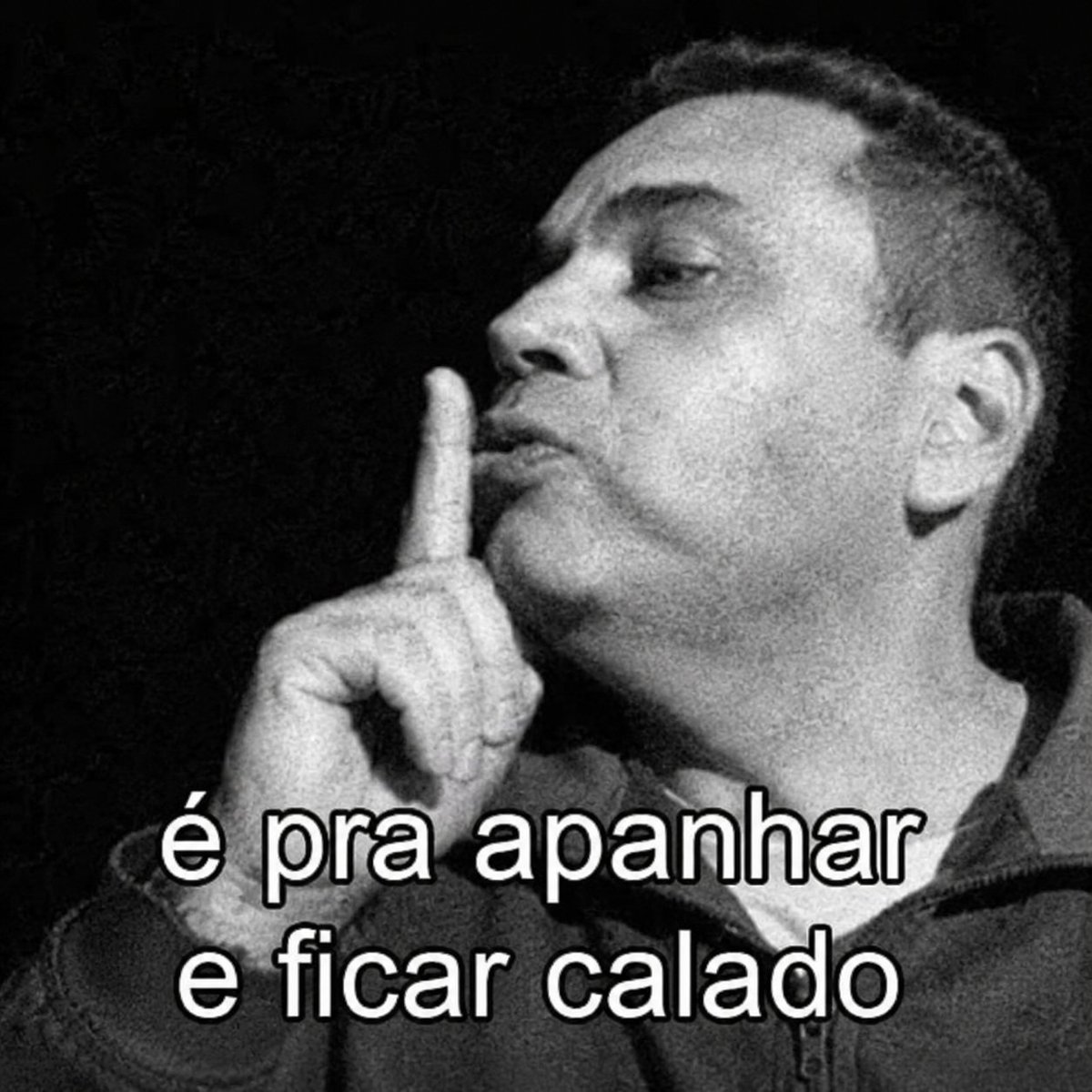 Rafael ⬛️🟨⬜️ tweet media