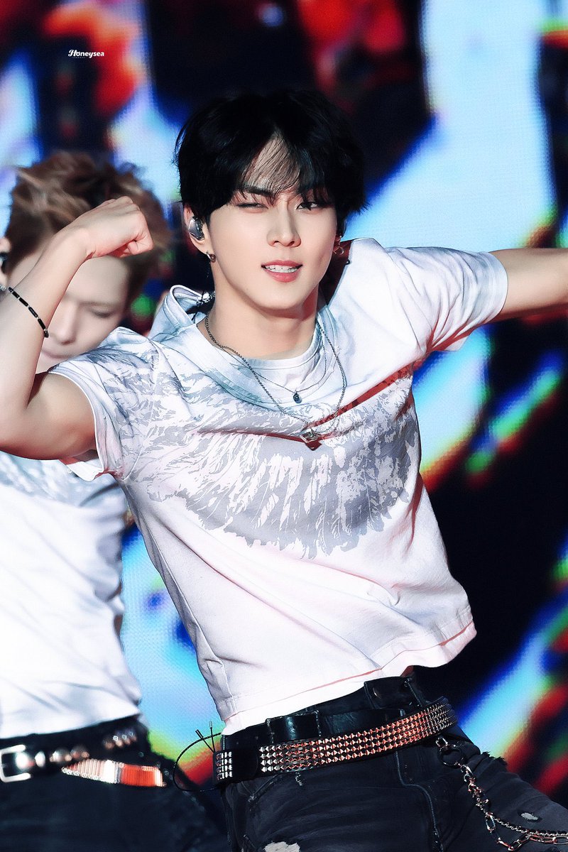 hanim_jungwon's tweet photo. てかこれ力こぶ見えてムキムキでかっこいい https://t.co/qjJ7ciSzKI