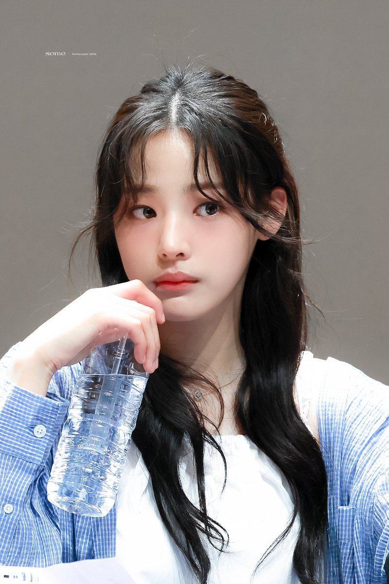 nyearsof_minji's tweet photo. 240606 팬싸인회
#민지 #MINJI https://t.co/C2MnJYTVwh