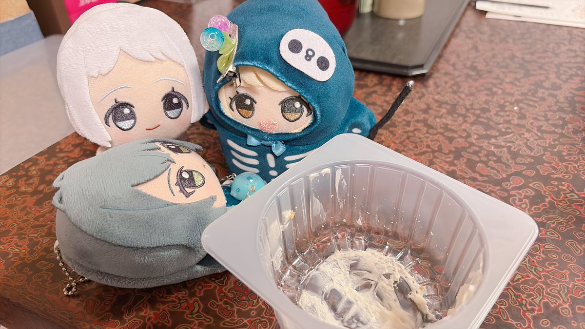 3coler_naa_low's tweet photo. てまり「プロデューサー、どういたしまして。」

…え？一口… https://t.co/KSkJFEaeh7