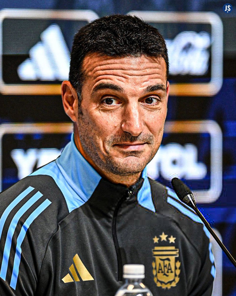 juegosimple__'s tweet photo. 🇦🇷📊 Las alternativas que tiene Lionel Scaloni para reemplazar a Leonardo Balerdi en la convocatoria:

◉ Agustín Giay.
◉ Nicolás Capaldo.
◉ Lautaro Di Lollo. 
◉ Lucas Martínez Quarta.
◉ Kevin Mac Allister.
◉ Germán Pezzella.
◉ Zaid Romero.
◉ Marcos Senesi.
◉ Marcos Acuña.
◉ Gabriel Rojas.

⁉️ ¿Con qué futbolista se quedan?