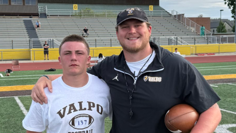 sixstarfootball's tweet photo. EVENT COVERAGE | Several talented prospects make noise at Valparaiso Prospect Camp

📍 Valparaiso University | Valparaiso, IN
💪 Prospects brought the heat
📈 Stock-rising talent turned heads in front of the Beacons staff

🔥 Full recap + scouting reports
STORY ➡️https://t.co/cxfkMCJzxl

@jekyven @rjsportspage @Braden_harbour8 @Brody1Hood @CameronCHuebner @jackson29kenney @MakL08  @Nelson_MQB1 @asherrow08 @cschnierle11