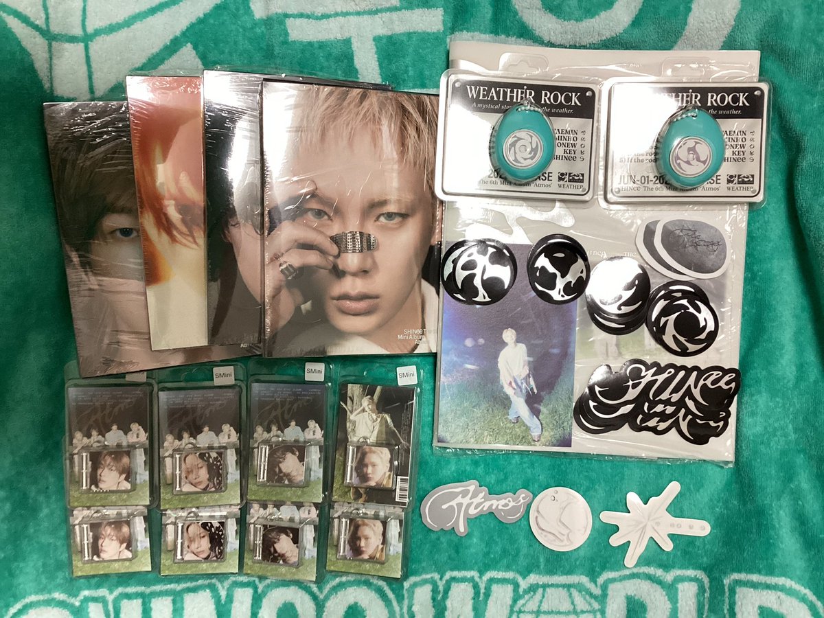 3boab5S's tweet photo. SHINee 샤이니 The 6th Mini Album 【Atmos】
初動分1便到着💎
#SHINee #샤이니
#Atmos #SHINee_Atmos https://t.co/FhSXCqaIEP