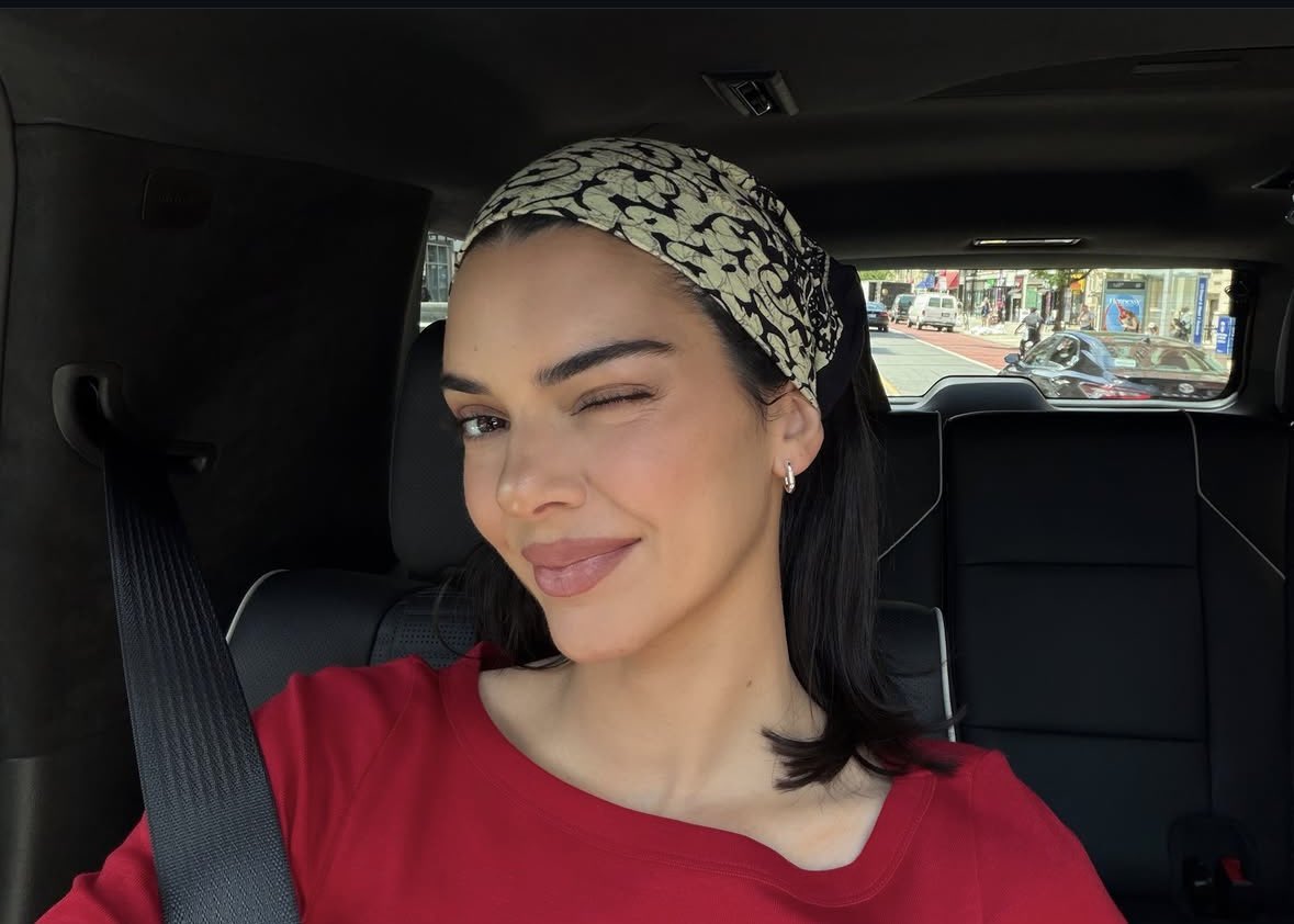 elordior's tweet photo. kendall jenner life recently https://t.co/W3tBfMwuZ5