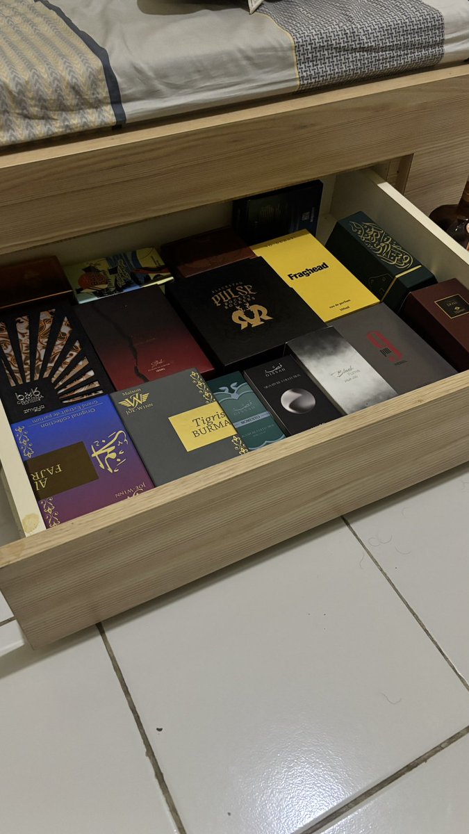wafthehell's tweet photo. how to bikin brand parfume sendiri gaes , saya sangat interest🙏🏻 https://t.co/SMpGjAf6tP