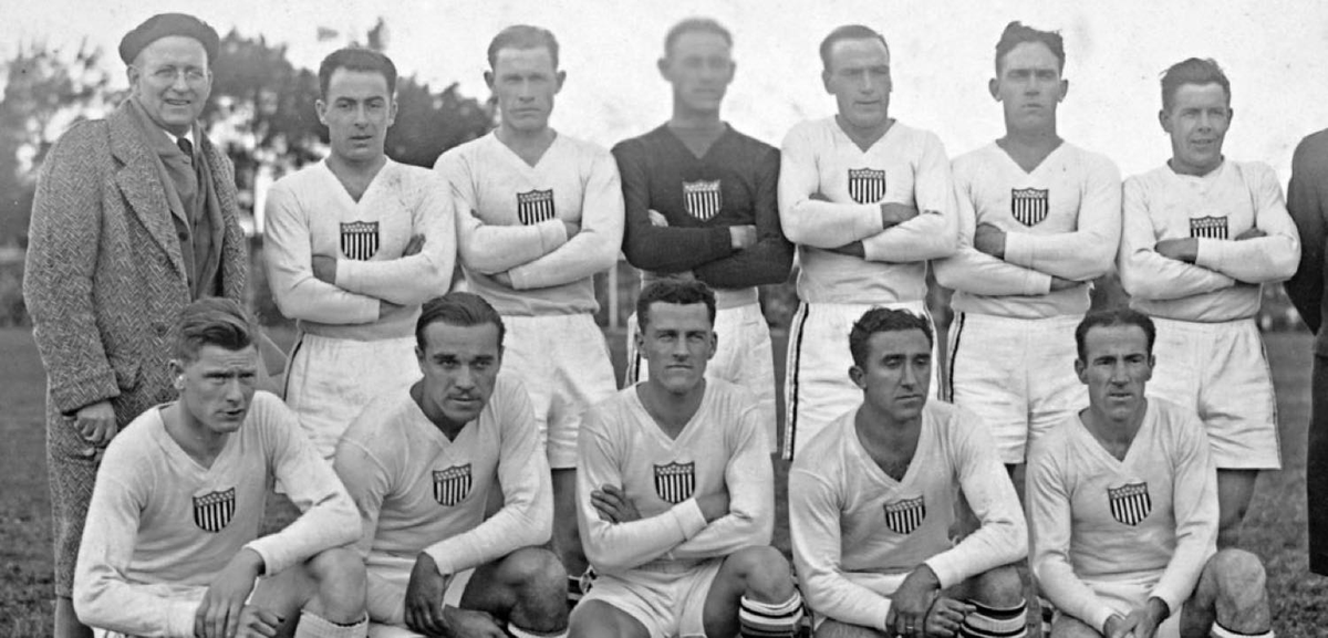 hdefutbolOK's tweet photo. El Mundial de Uruguay 1930 fue el único de la historia en el que no hubo un partido por el 3° y 4° puesto.
Como consecuencia, sigue sin haber un consenso pleno sobre cual selección fue 3° en ese Mundial, con EEUU y Yugoslavia (ahora Serbia) reclamando ese puesto.
Abro hilo 🧵🧵🧵 https://t.co/09nuJIfWQo