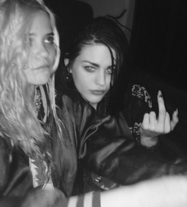 sky ferreira archive tweet media