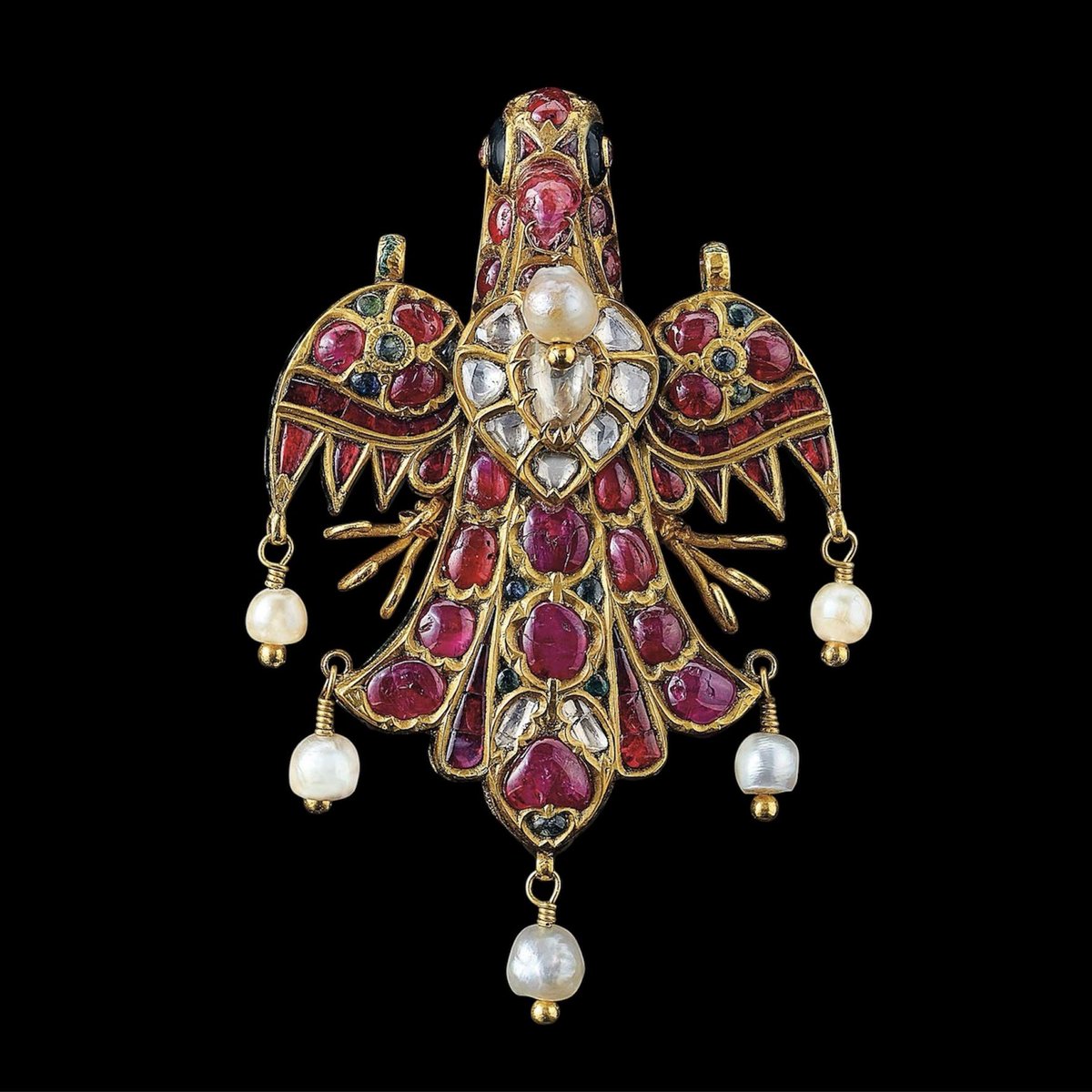 diamtrader's tweet photo. Maharajas & Mughal Magnificence tells the story of one of the most extraordinary jewelry traditions ever created. 

For centuries, India’s Maharajas and Mughal emperors commissioned masterpieces featuring 🇮🇳 Golconda diamonds, 🇨🇴 Colombian emeralds, 🇲🇲 Burmese rubies, and intricate kundan settings. 

These jewels were far more than ornaments they symbolized power, wealth, diplomacy, and artistic achievement. 

Crafted by master artisans for royal courts, each piece reflected a unique blend of Indian, Persian, and Central Asian influences. 

From dazzling necklaces and turban ornaments to ceremonial weapons adorned with precious stones, these treasures remain among the finest examples of jewelry artistry in history. 

Their legacy continues to inspire collectors, historians, and jewelers around the world. #Maharajas #MughalMagnificence #JewelryHistory #IndianJewelry #RoyalTreasures #GolcondaDiamonds #HistoricJewels #LuxuryHeritage #Gemstones #HighJewelry #MughalEmpire #MaharajaJewels #ArtHistory #CulturalHeritage