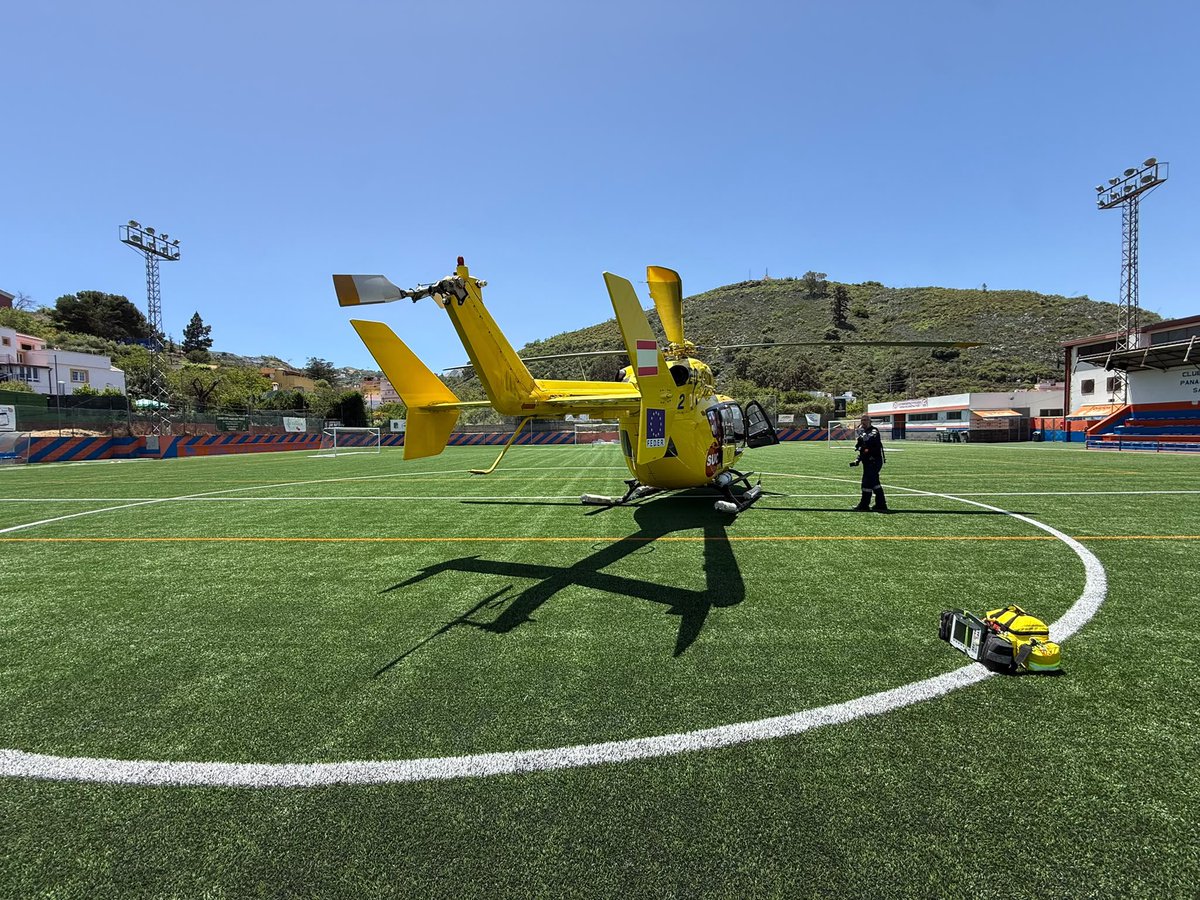 infoNCanarias's tweet photo. Un hombre de 70 años, herido grave tras volcar un tractor en Vega de San Mateo 

https://t.co/aqqkRE8rbn https://t.co/7UzNyD5lDh