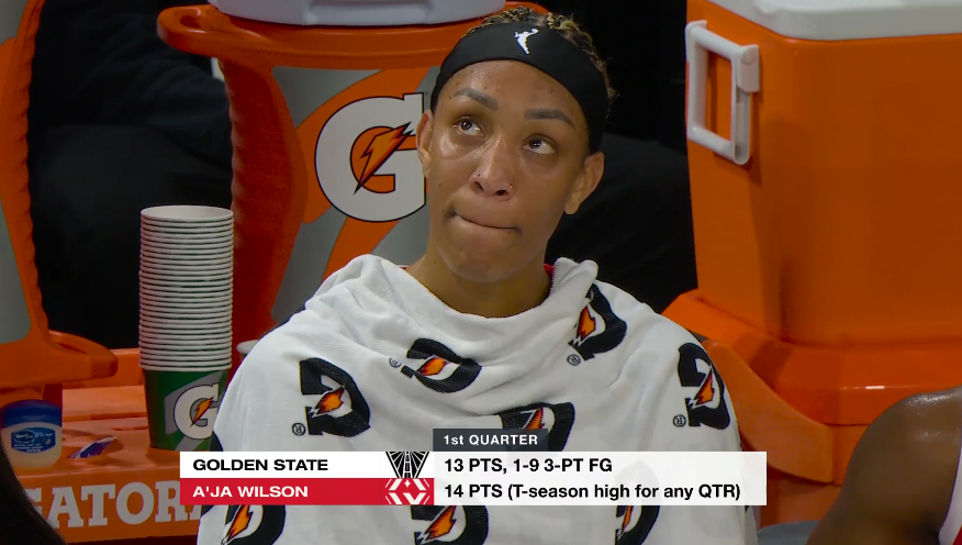 _ajackie_'s tweet photo. she'll destroy those girls for an entire quarter and then be a cutie patootie on the bench https://t.co/qWVymn29tp