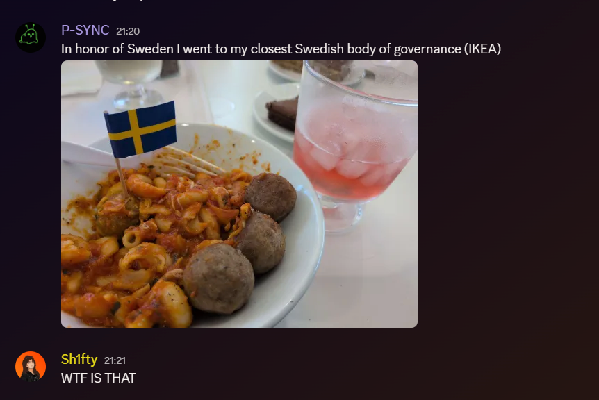 Sh1fty42's tweet photo. Its our national day and i get offended on main, what kind of abomination of an IKEA meal is this shit, FY FAN! https://t.co/vouoPE42FL