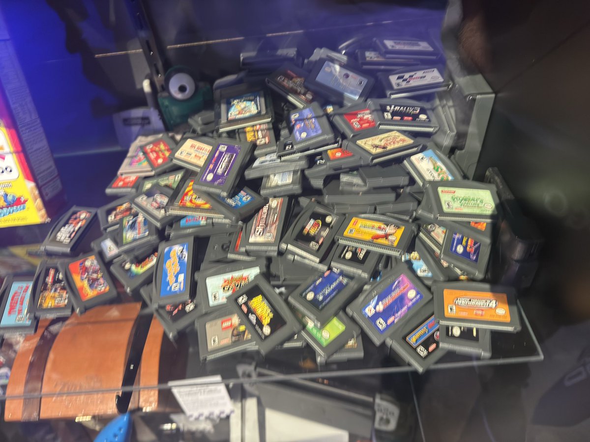 beatstar's tweet photo. Found the source of the Limited Run Games cartridges! https://t.co/a8RjULNpvy