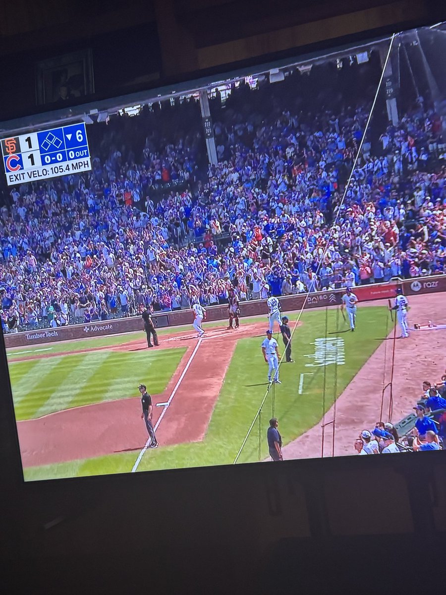 BraytinTalks's tweet photo. There’s a real hit 🔥🔥🔥🔥no doubter @Cubs https://t.co/kjtWbsLNIj