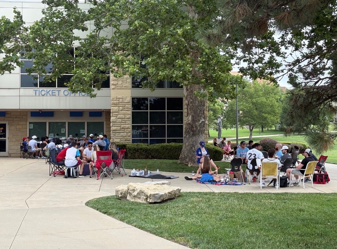 RadioDana's tweet photo. Kids already camped out for KU game !!!!  ❤️💙 #rockchalk https://t.co/Zh6w2Pyffp