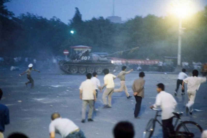 iri_image's tweet photo. I'm posting this picture only to piss off the Chinese Communist Party. 

This is June 4, 1989, when the Chinese government killed thousands of innocent civilians in Beijing. 

You can’t erase this crime from history. No technology can save you. You’re doomed, and China will be communism-free soon.