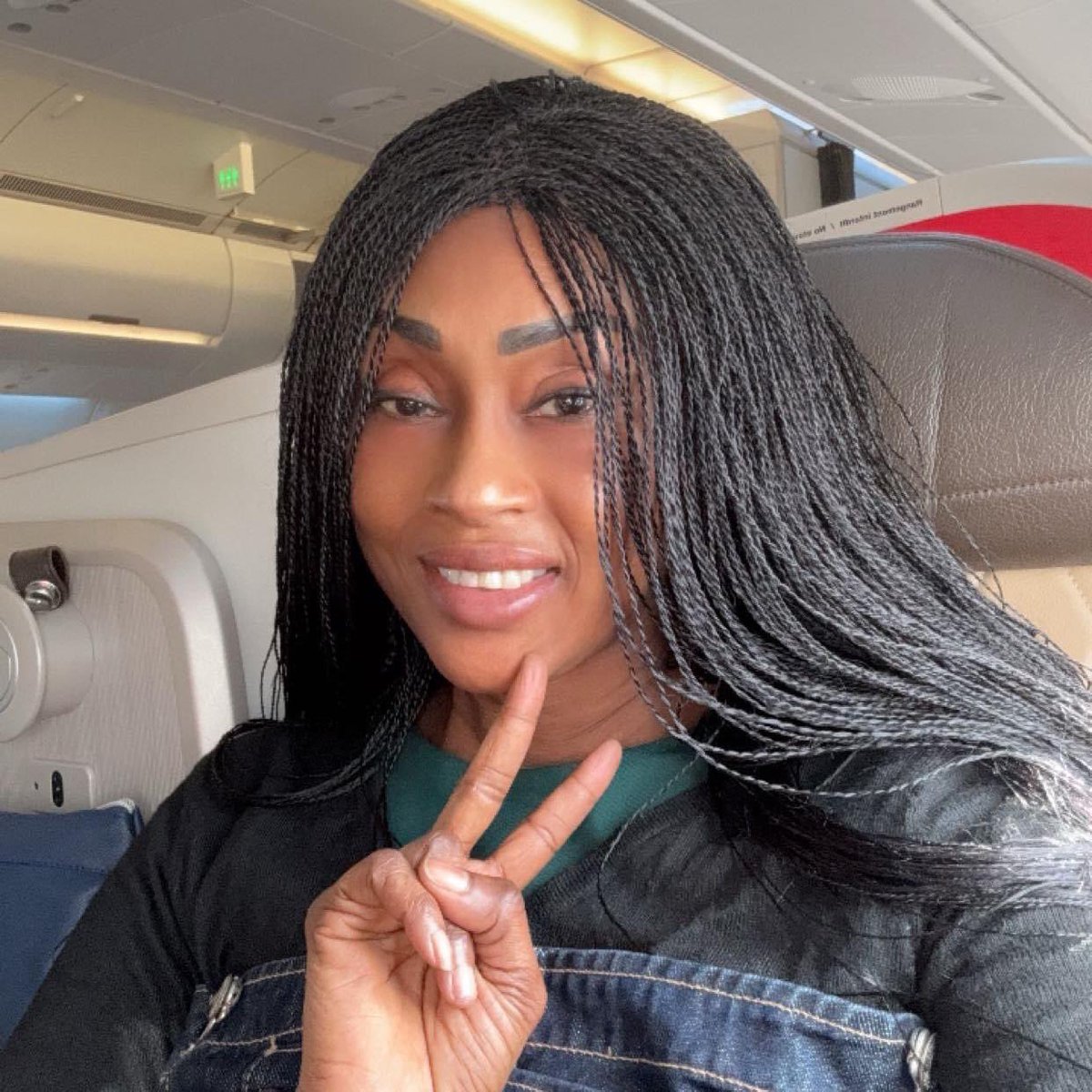 Rassoul__ly's tweet photo. ����🚨 Accident de Honorable Maimouna Bousso en Égypte. Son état préoccupe.  
Prompt rétablissement à toi Maimouna.
 Force et guérison rapide ✨❤️ https://t.co/8AysZwJybQ
