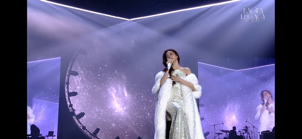 BPheartJenLisa's tweet photo. Superstar for a reason

#ConENGFALegacyMahachon3 https://t.co/2maECVPLYv