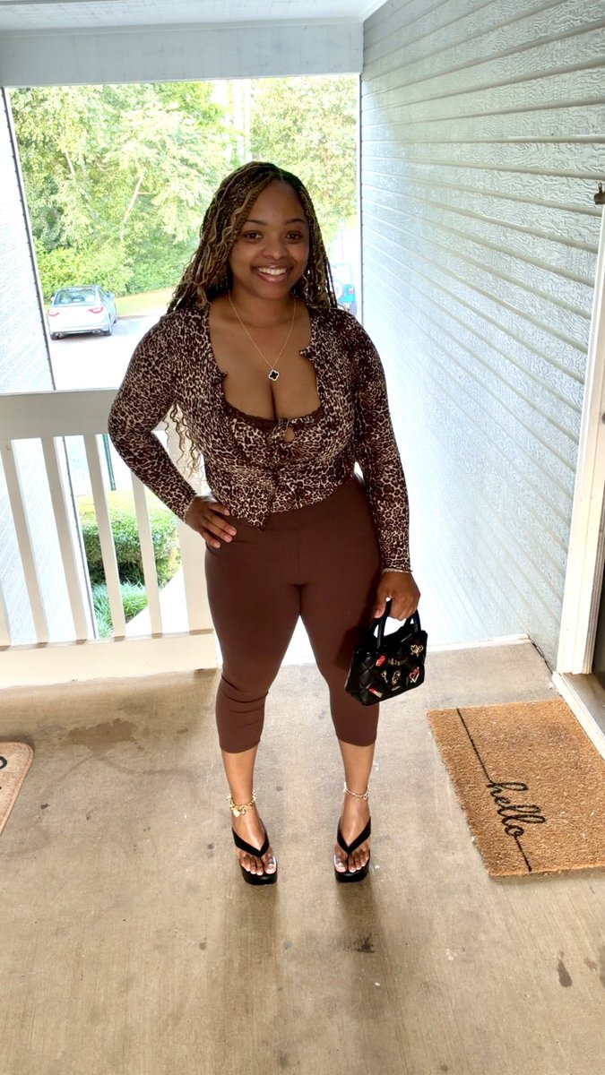 LoveShuntae9's tweet photo. 🤎 https://t.co/qOIpLrQfh7