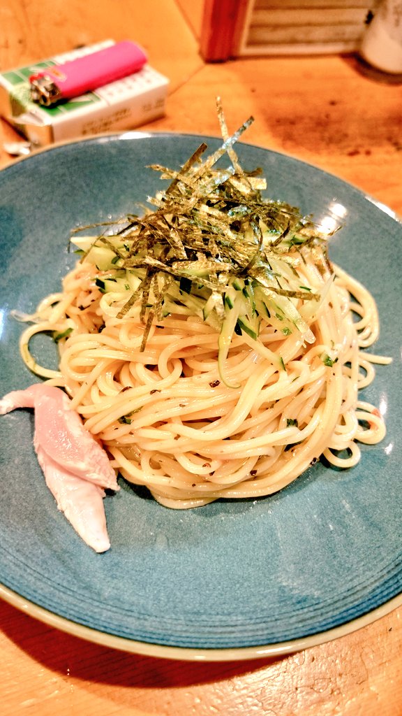 TheMODEPOP's tweet photo. 続、心がどす黒いままの男がつくる
まかない
梅しそきゅうりの冷製パスタです。

まだ顔面ケーキが腹たってしょうがないっすね( ◜ᴗ◝) https://t.co/59kEALTZN2