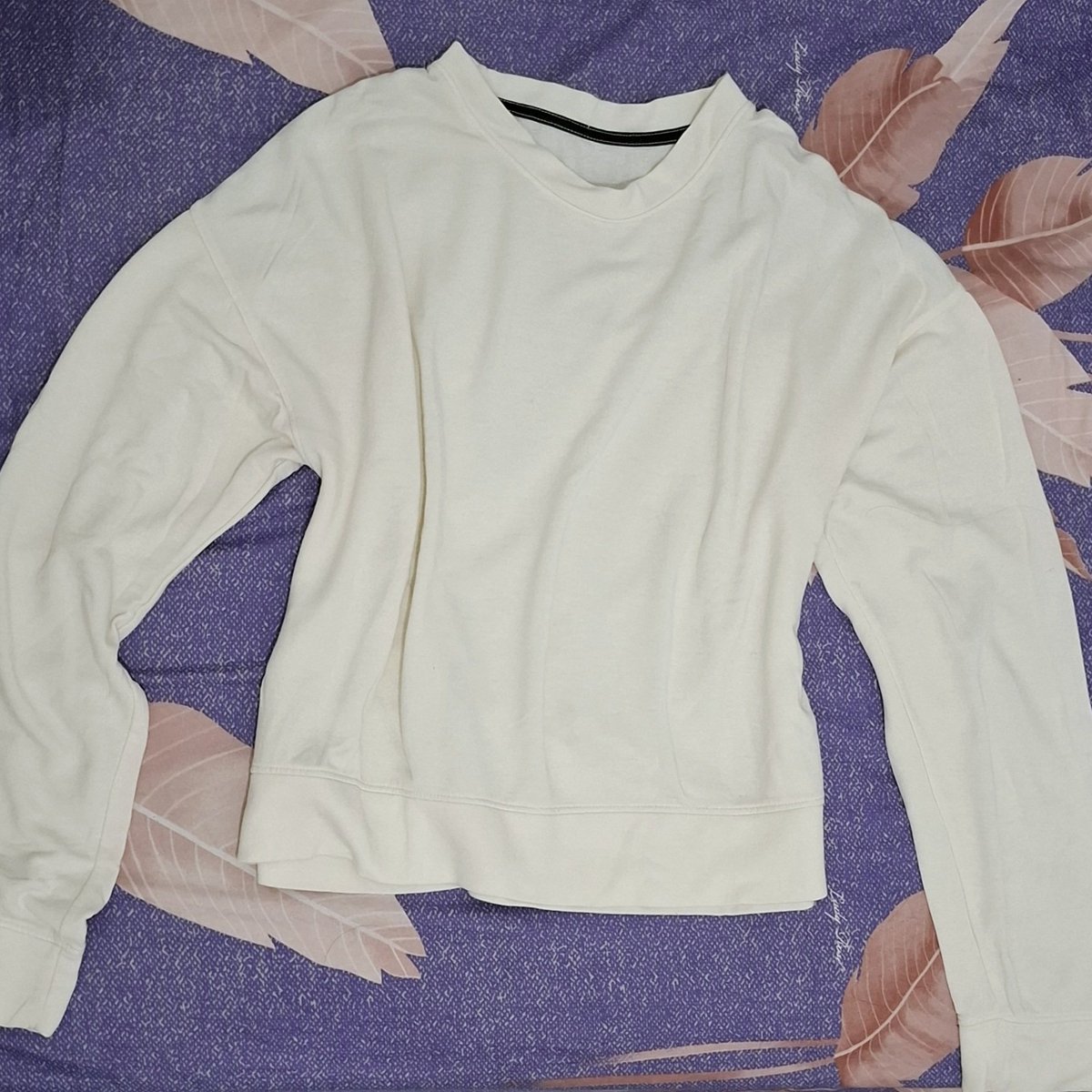 sshavnna's tweet photo. edisi 6.6 lebih murah, besok udh beda harga yap

💰 harga di alt 
🍊 bisa oren (split pay, full tf)
📌 detail bisa rep/dm

t. kemeja salur fitted coffee/brown, blazer tweed, sweater semi crop cream, outer, zonauang, zonajajan, preloved, wts, wtb, jaket https://t.co/6l1O6a8fRK