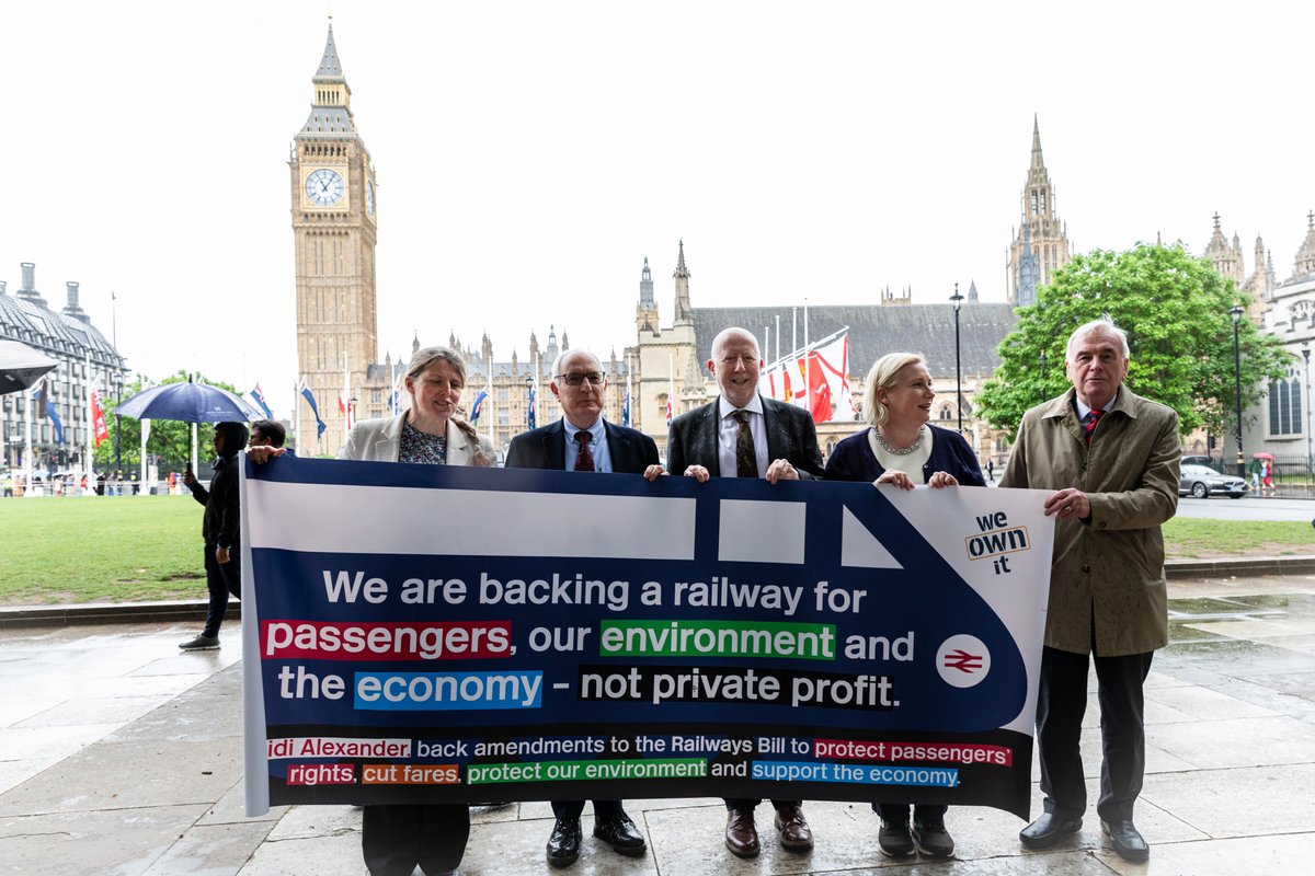 We_OwnIt's tweet photo. On Wednesday MPs will debate the Railways Bill

They have a big chance to make sure the government delivers on the promise of putting passengers at the heart of our railway

Take 2 mins to send our letter to your MP, demanding they back key amendments: https://t.co/ZCqdrZiYYi https://t.co/9NP87HrVwt