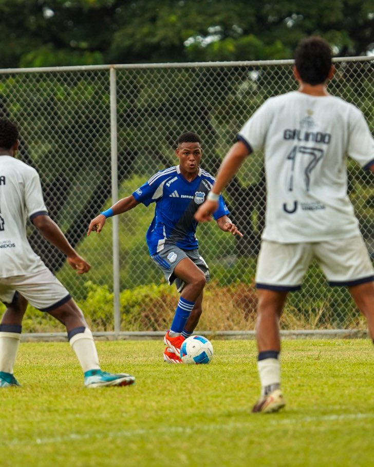 CSEformativas's tweet photo. #Sub19 | 35’ primer tiempo ⏱️ 

CSEmelec 0 - 0 Cuenca Jr

#VamosEmelec https://t.co/7hIevV8MHx