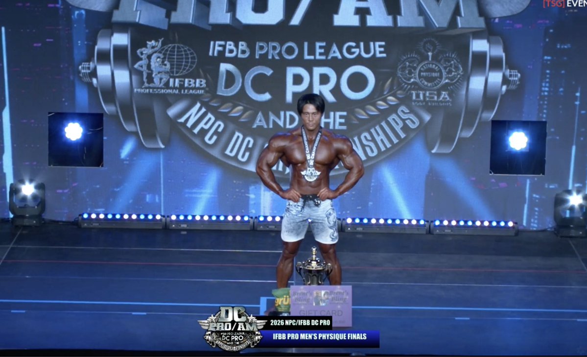 bodybuilding_pz's tweet photo. DC PRO
メンズフィジーク ファイナル🏆

上里譲がDC PRO優勝

🏆Jo Uezato🇯🇵
🥈Diogo Basaglia🇧🇷
🥉Juepei Taguchi🇯🇵 https://t.co/gmMtXQLpGz