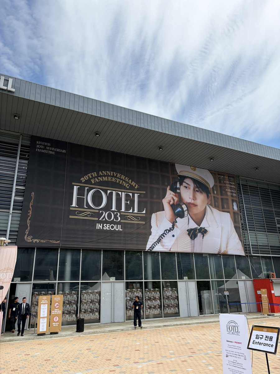 ggyu880203's tweet photo. 260606 규현(KYUHYUN) 20th Anniversary Fanmeeting 〈Hotel 203〉 IN SEOUL

영원히 사랑해 규현아💗 https://t.co/HliesYaaKL